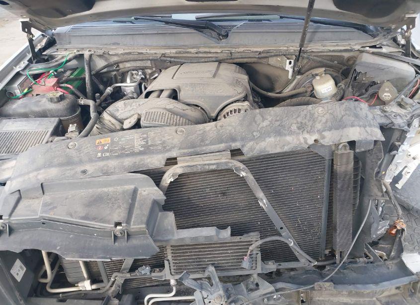 Photo 9 of 2012 Chevrolet Tahoe LS (VIN 1GNSKAE05CR301467)