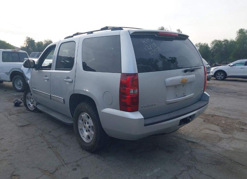 Photo 2 of 2012 Chevrolet Tahoe LS (VIN 1GNSKAE05CR301467)
