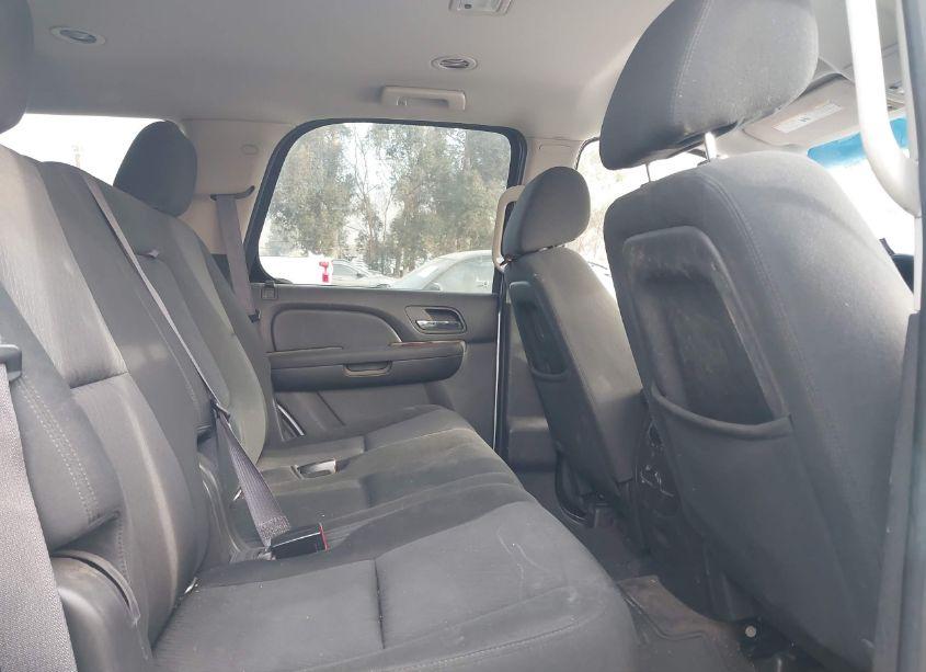 Photo 7 of 2012 Chevrolet Tahoe LS (VIN 1GNSKAE05CR301467)