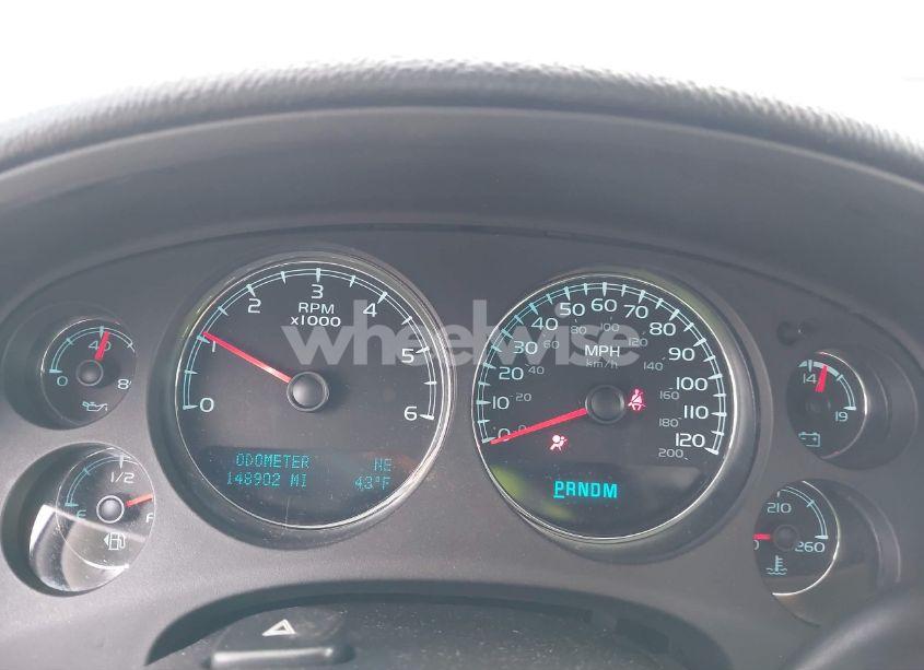 Photo 7 of 2011 Chevrolet Tahoe LS (VIN 1GNSKAE06BR149844)