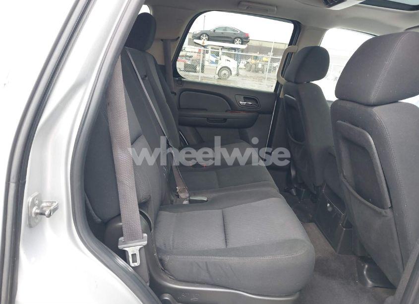 Photo 8 of 2011 Chevrolet Tahoe LS (VIN 1GNSKAE06BR149844)