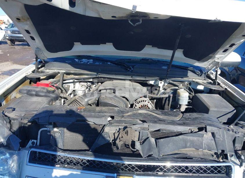 Photo 10 of 2013 Chevrolet Tahoe LS (VIN 1GNSKAE06DR187867)