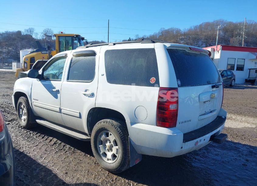 Photo 14 of 2013 Chevrolet Tahoe LS (VIN 1GNSKAE06DR187867)