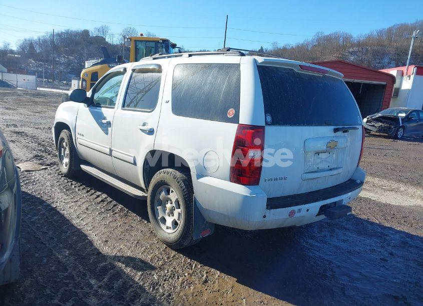 Photo 3 of 2013 Chevrolet Tahoe LS (VIN 1GNSKAE06DR187867)