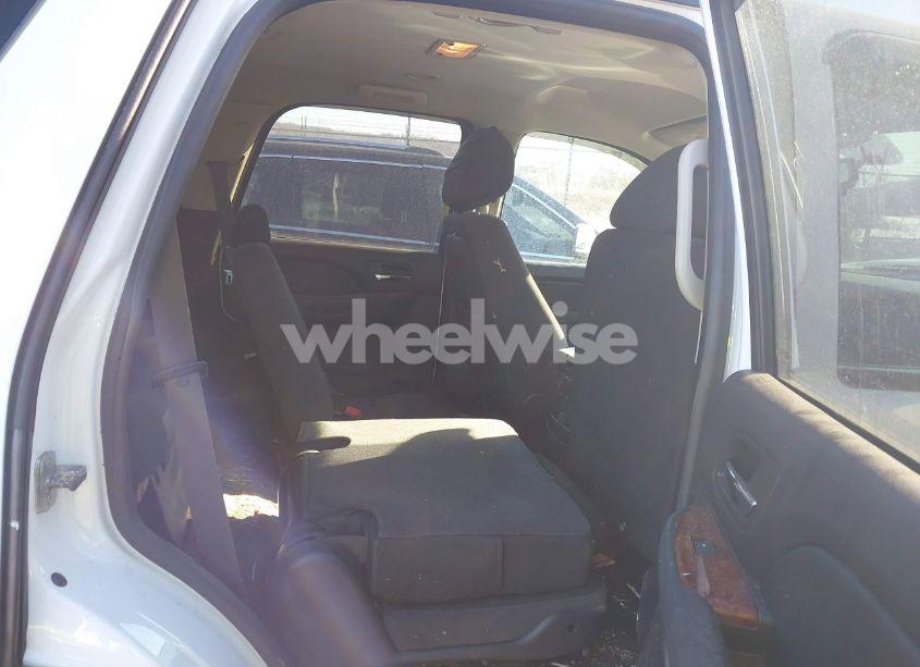 Photo 8 of 2013 Chevrolet Tahoe LS (VIN 1GNSKAE06DR187867)