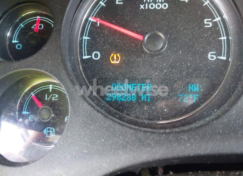 Photo 15 of 2011 Chevrolet Tahoe LS (VIN 1GNSKAE07BR100426)