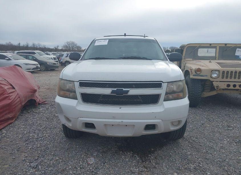 Photo 12 of 2011 Chevrolet Tahoe LS (VIN 1GNSKAE09BR102937)