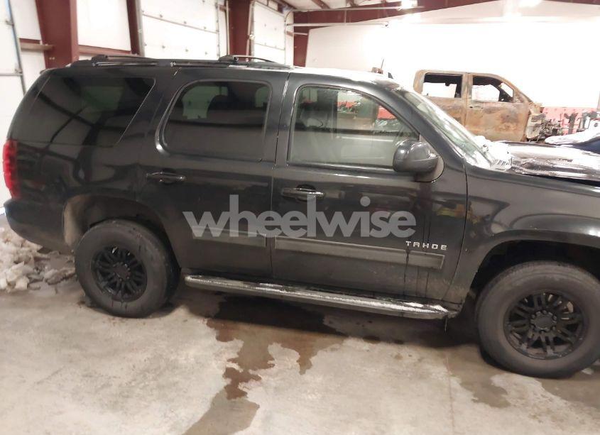 Photo 13 of 2011 Chevrolet Tahoe LS (VIN 1GNSKAE09BR338827)