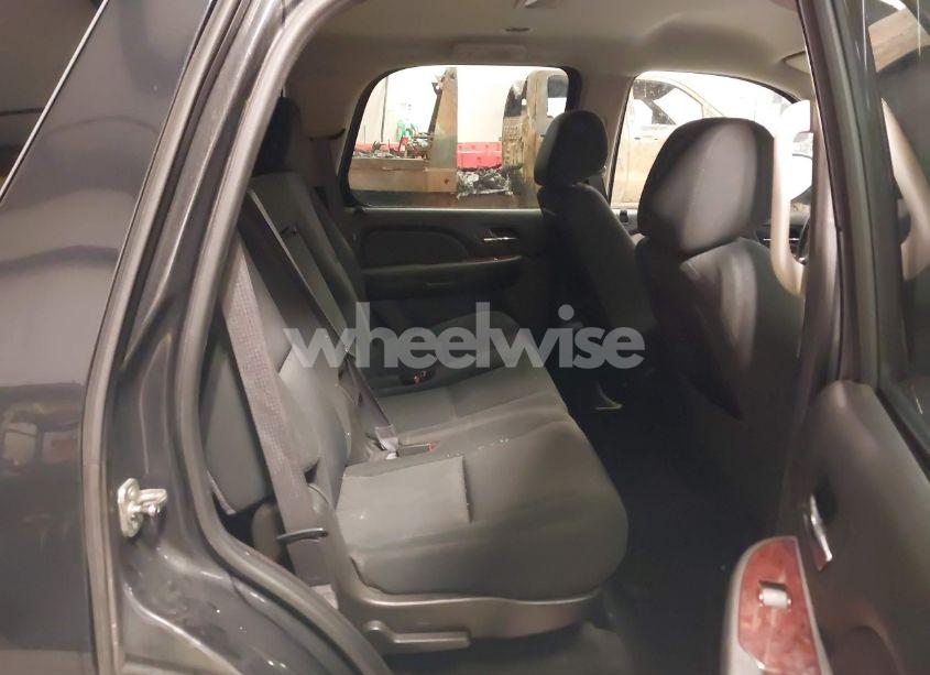 Photo 8 of 2011 Chevrolet Tahoe LS (VIN 1GNSKAE09BR338827)