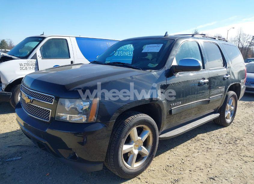 Photo 2 of 2012 Chevrolet Tahoe LS (VIN 1GNSKAE09CR257893)