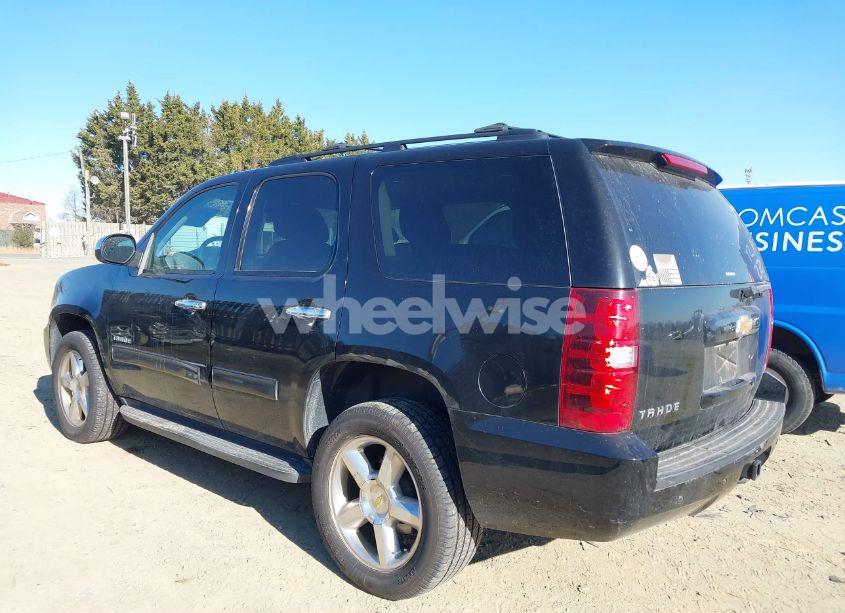 Photo 3 of 2012 Chevrolet Tahoe LS (VIN 1GNSKAE09CR257893)