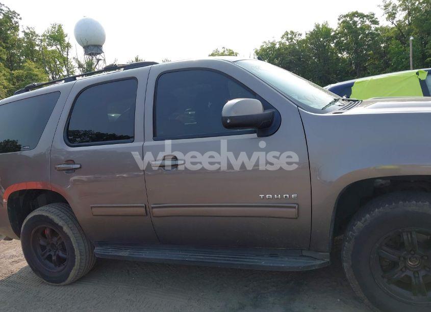 Photo 13 of 2011 Chevrolet Tahoe LS (VIN 1GNSKAE0XBR288603)