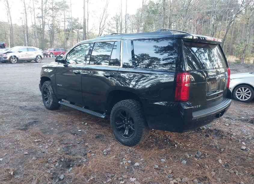 Photo 3 of 2018 Chevrolet Tahoe LS (VIN 1GNSKAKC0JR403674)