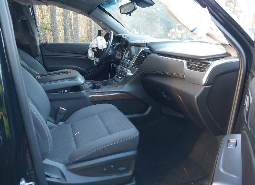 Photo 5 of 2018 Chevrolet Tahoe LS (VIN 1GNSKAKC0JR403674)