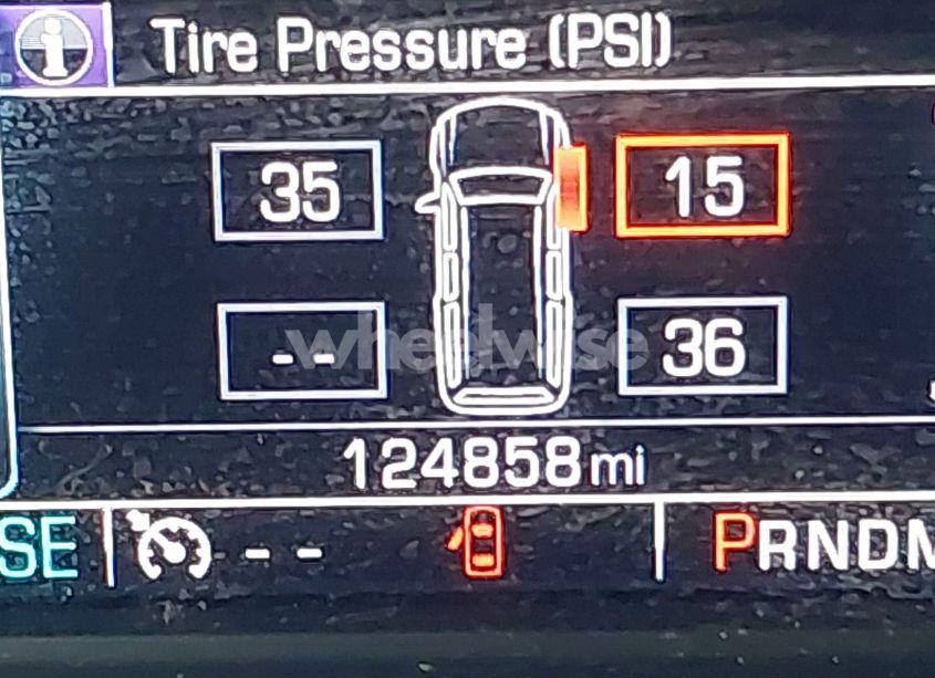 Photo 16 of 2016 Chevrolet Tahoe LS (VIN 1GNSKAKC2GR408884)