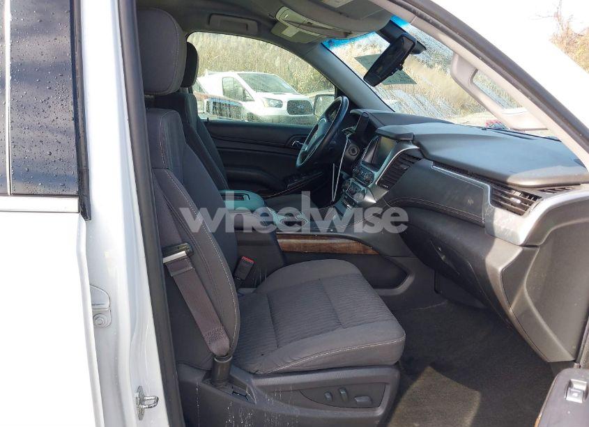 Photo 5 of 2016 Chevrolet Tahoe LS (VIN 1GNSKAKC2GR408884)