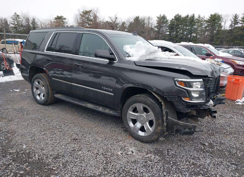 2018 Chevrolet Tahoe LS (VIN 1GNSKAKC2JR355479) main photo