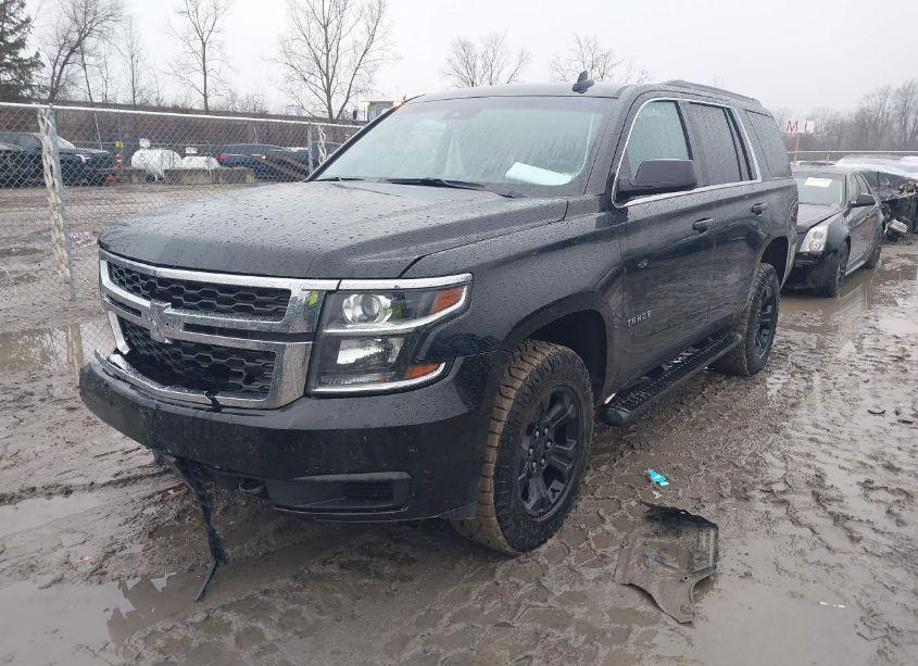 Photo 2 of 2019 Chevrolet Tahoe LS (VIN 1GNSKAKC3KR257157)
