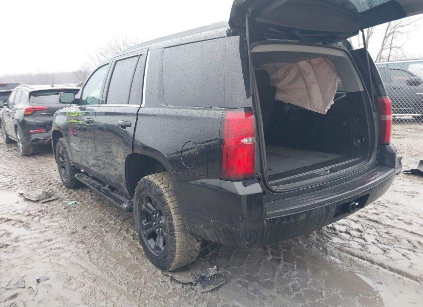 Photo 3 of 2019 Chevrolet Tahoe LS (VIN 1GNSKAKC3KR257157)