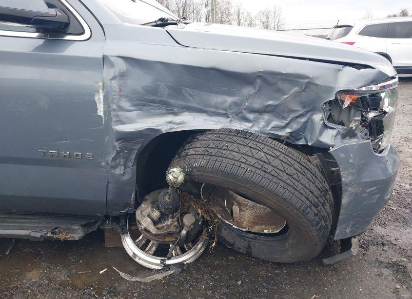 Photo 6 of 2016 Chevrolet Tahoe LS (VIN 1GNSKAKC5GR291169)