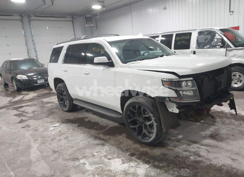 2018 Chevrolet Tahoe LS (VIN 1GNSKAKC5JR379467) main photo