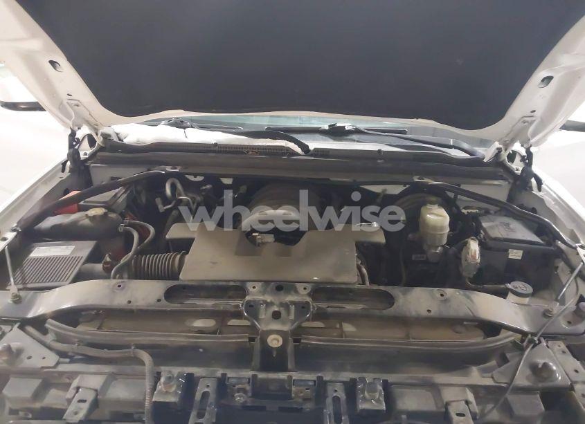 Photo 10 of 2018 Chevrolet Tahoe LS (VIN 1GNSKAKC5JR379467)