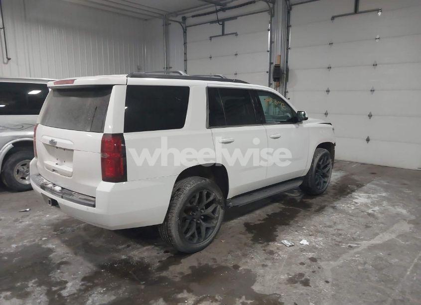 Photo 4 of 2018 Chevrolet Tahoe LS (VIN 1GNSKAKC5JR379467)