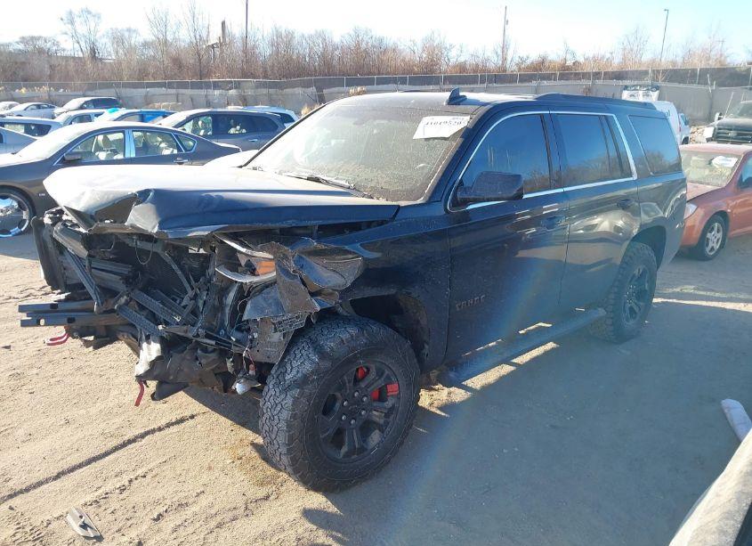 Photo 2 of 2019 Chevrolet Tahoe LS (VIN 1GNSKAKC6KR218076)