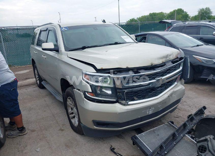 2015 Chevrolet Tahoe LS (VIN 1GNSKAKC7FR258110) main photo
