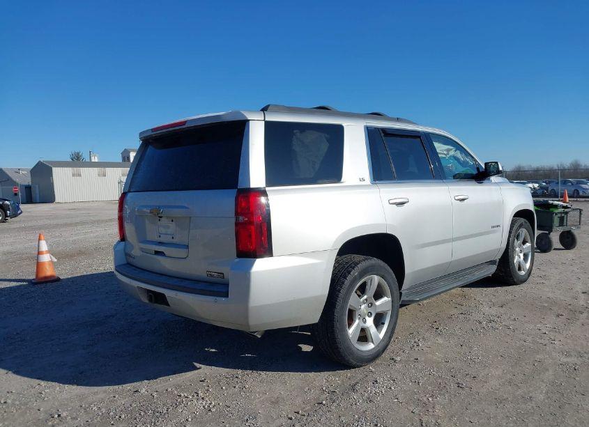 Photo 4 of 2016 Chevrolet Tahoe LS (VIN 1GNSKAKC7GR182051)