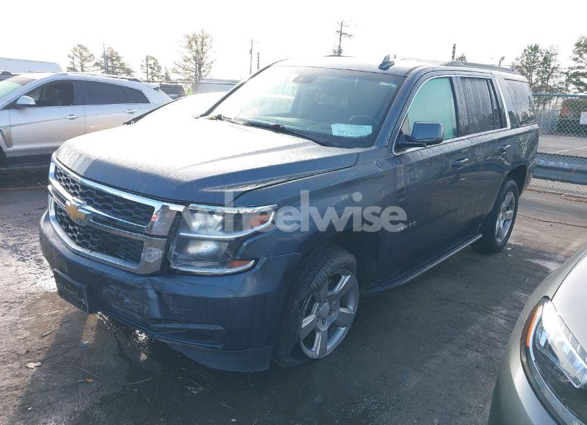 Photo 2 of 2019 Chevrolet Tahoe LS (VIN 1GNSKAKCXKR258158)