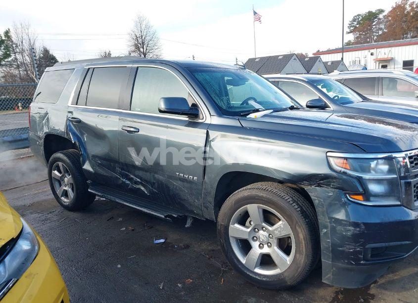 Photo 6 of 2019 Chevrolet Tahoe LS (VIN 1GNSKAKCXKR258158)