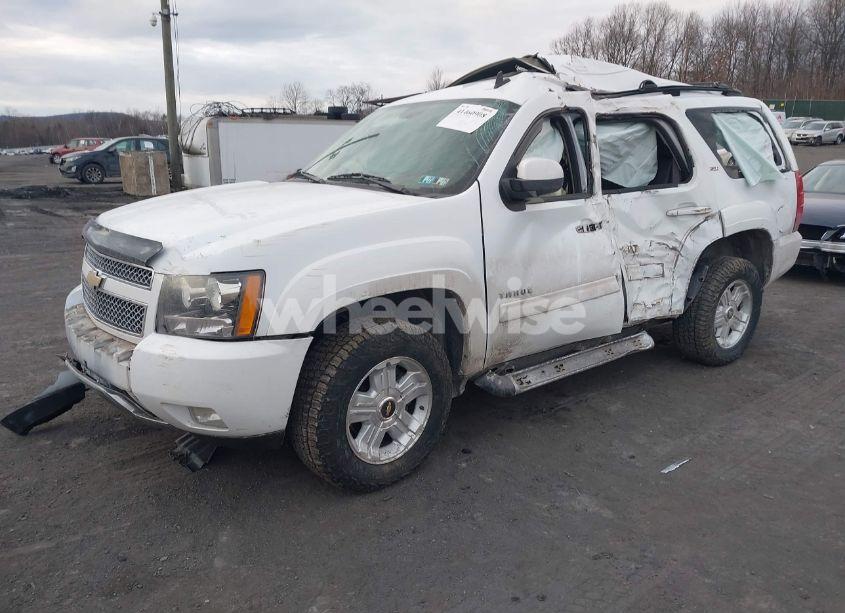 Photo 2 of 2011 Chevrolet Tahoe LT (VIN 1GNSKBE00BR147545)