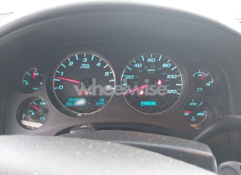 Photo 7 of 2011 Chevrolet Tahoe LT (VIN 1GNSKBE00BR147545)