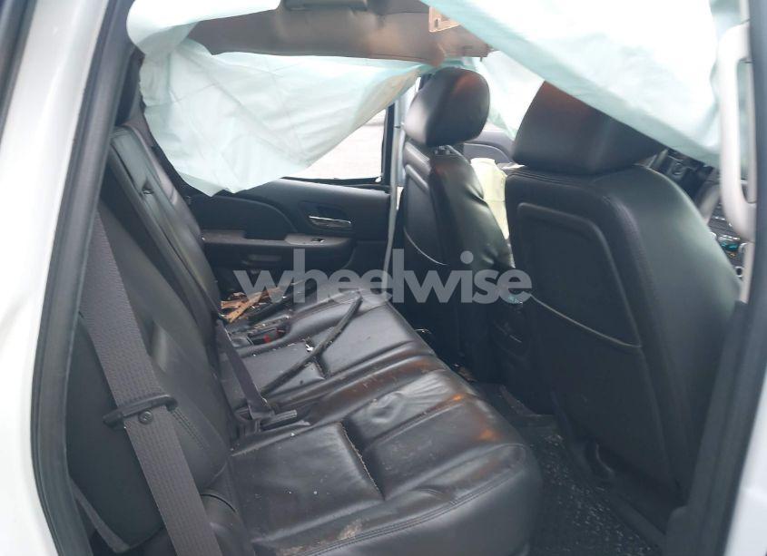 Photo 8 of 2011 Chevrolet Tahoe LT (VIN 1GNSKBE00BR147545)