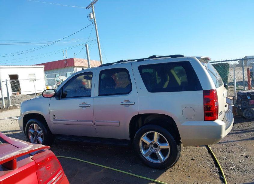 Photo 14 of 2011 Chevrolet Tahoe LT (VIN 1GNSKBE00BR149764)