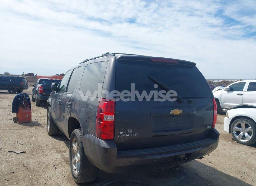 Photo 3 of 2011 Chevrolet Tahoe LT (VIN 1GNSKBE00BR160246)