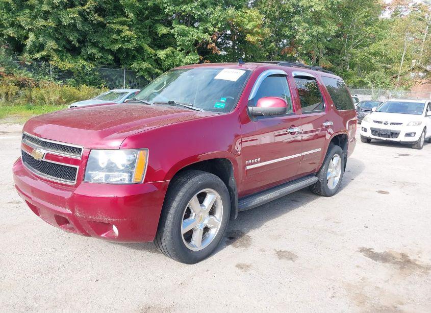 Photo 2 of 2011 Chevrolet Tahoe LT (VIN 1GNSKBE00BR195966)