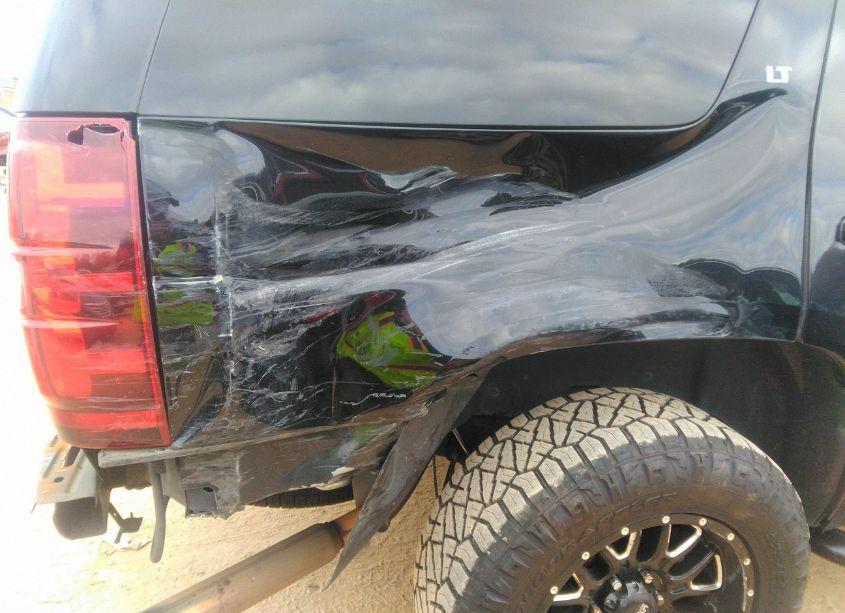 Photo 18 of 2011 Chevrolet Tahoe LT (VIN 1GNSKBE00BR323154)