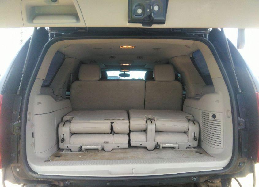 Photo 19 of 2011 Chevrolet Tahoe LT (VIN 1GNSKBE00BR323154)