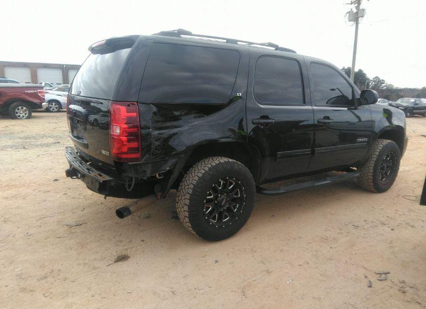 Photo 4 of 2011 Chevrolet Tahoe LT (VIN 1GNSKBE00BR323154)