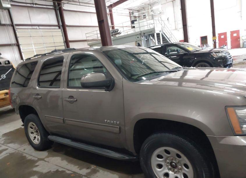 Photo 14 of 2011 Chevrolet Tahoe LT (VIN 1GNSKBE00BR381295)