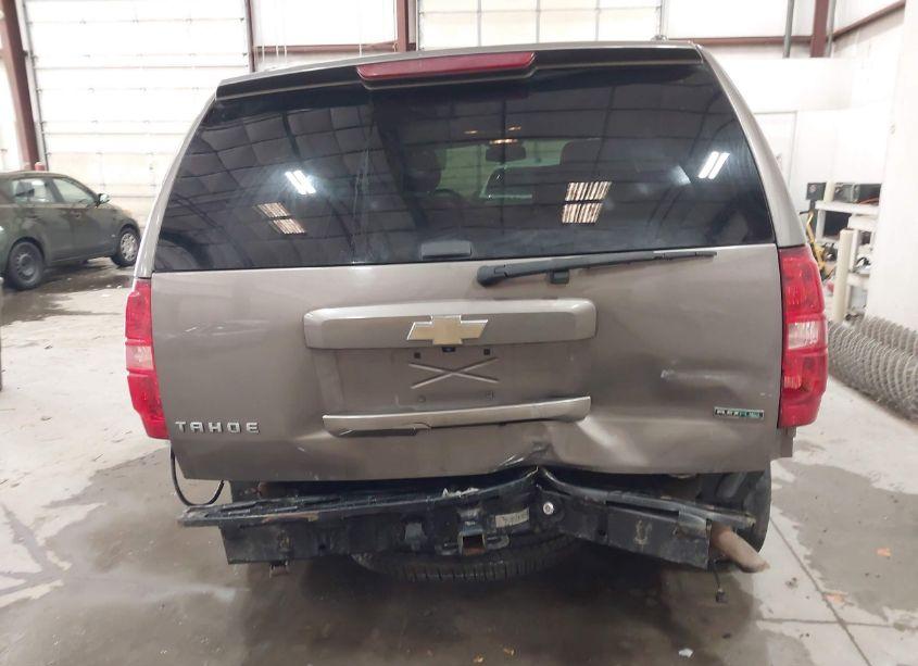 Photo 17 of 2011 Chevrolet Tahoe LT (VIN 1GNSKBE00BR381295)