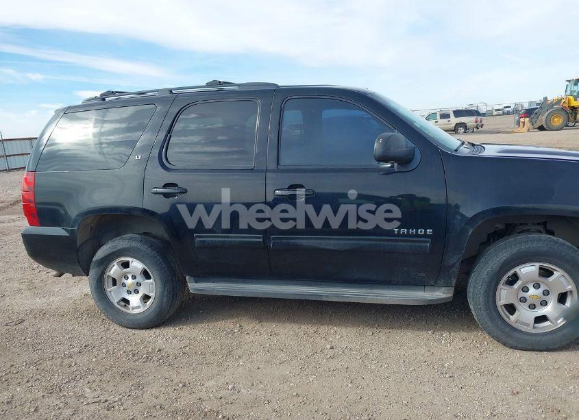 Photo 13 of 2012 Chevrolet Tahoe LT (VIN 1GNSKBE00CR182989)