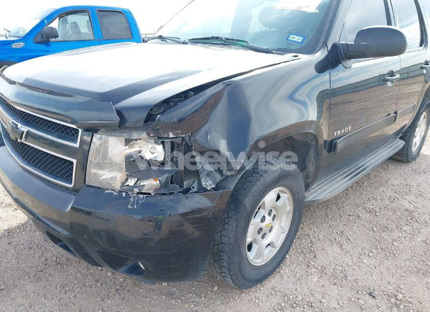 Photo 6 of 2012 Chevrolet Tahoe LT (VIN 1GNSKBE00CR182989)