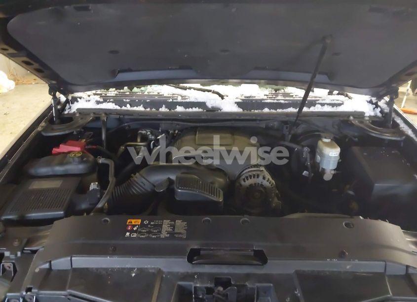 Photo 10 of 2013 Chevrolet Tahoe LT (VIN 1GNSKBE00DR223851)