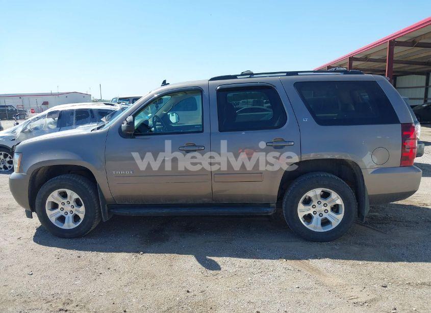 Photo 14 of 2013 Chevrolet Tahoe LT (VIN 1GNSKBE00DR230055)