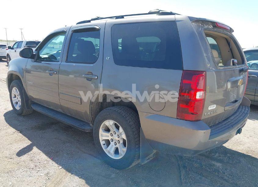 Photo 3 of 2013 Chevrolet Tahoe LT (VIN 1GNSKBE00DR230055)