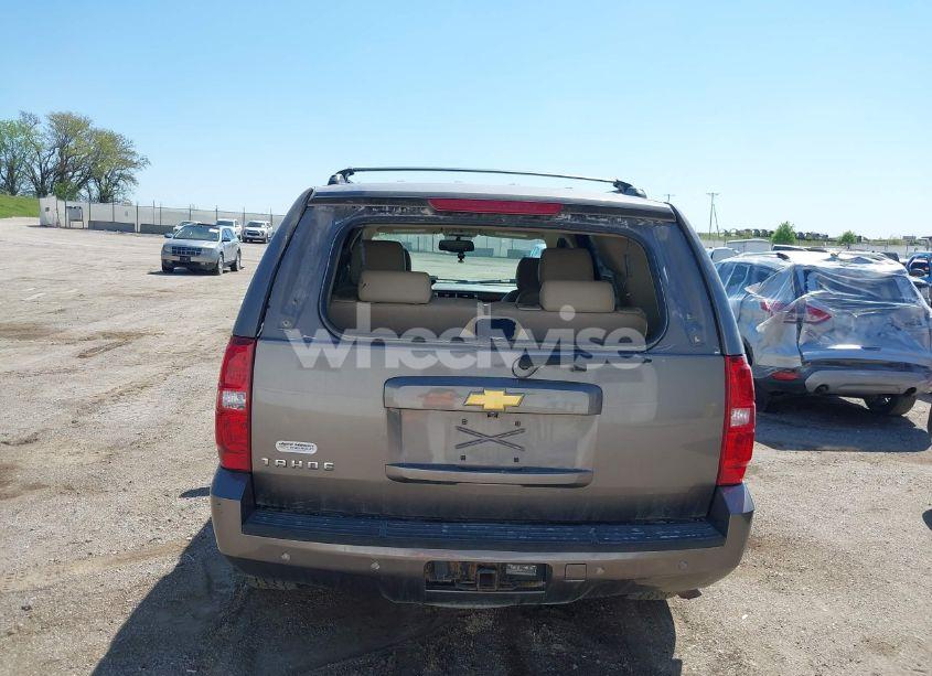 Photo 6 of 2013 Chevrolet Tahoe LT (VIN 1GNSKBE00DR230055)