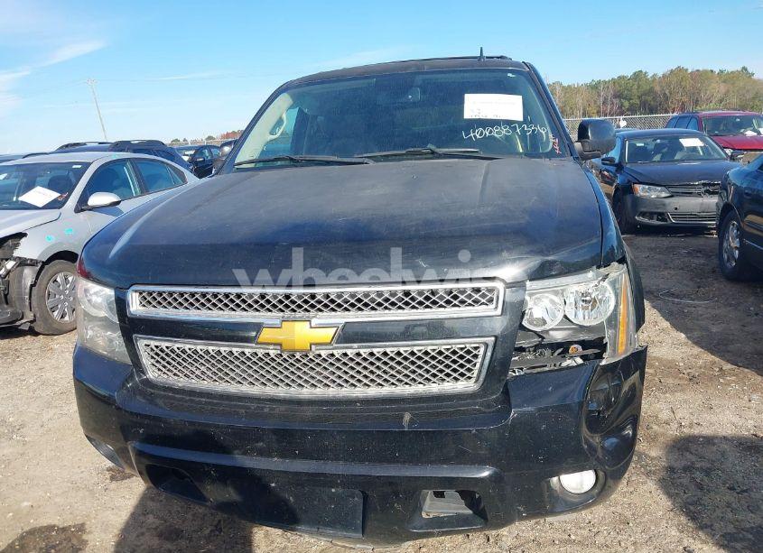 Photo 13 of 2014 Chevrolet Tahoe LT (VIN 1GNSKBE00ER244815)